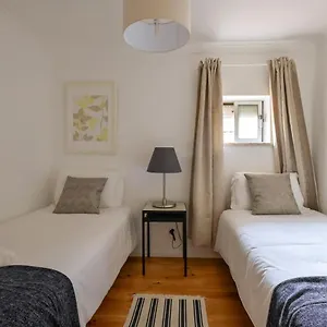 Downtown Santana Apartment